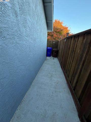 250 S 47Th St, Richmond, CA 94804