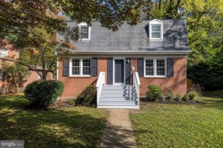 6526 OAKWOOD DR, Falls Church, VA 22041