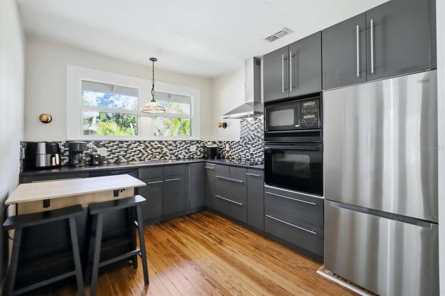 4116 SWIFT ROAD, Sarasota, FL 34231