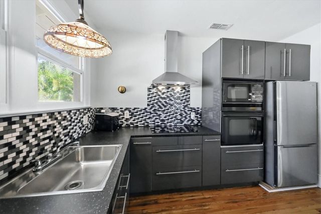 4116 SWIFT ROAD, Sarasota, FL 34231