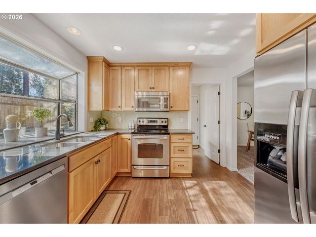 14770 Sw FOREST Dr, Beaverton, OR 97007