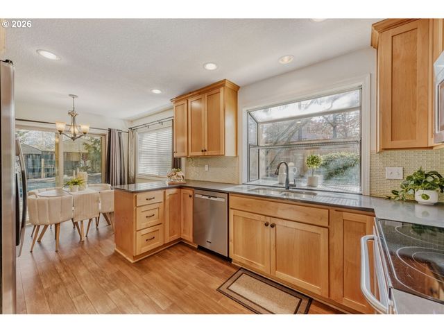 14770 Sw FOREST Dr, Beaverton, OR 97007