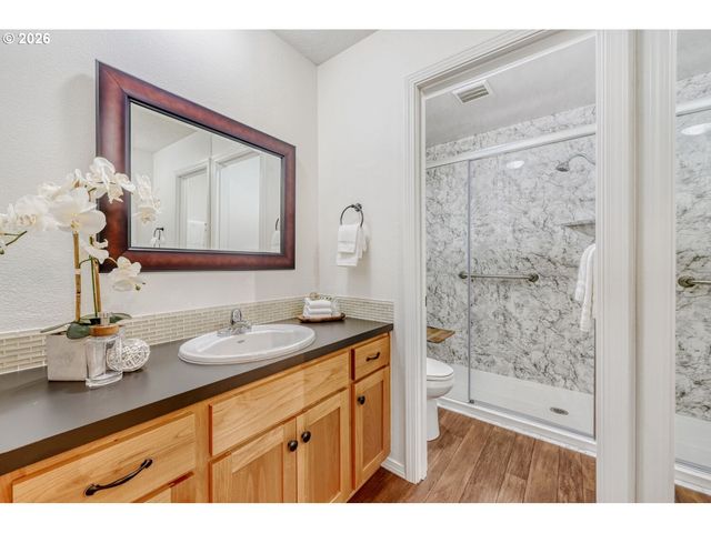 14770 Sw FOREST Dr, Beaverton, OR 97007