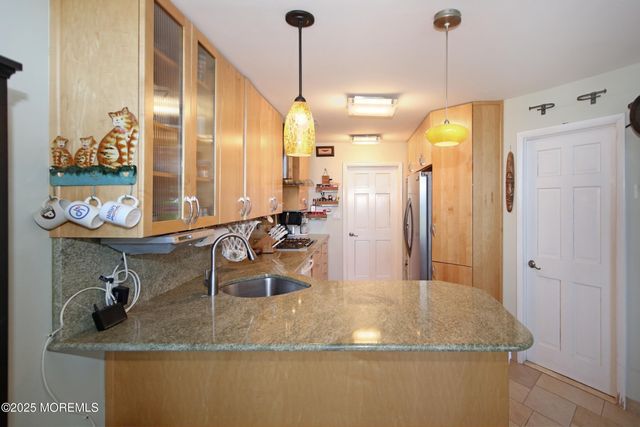 75 Gravelly Point Road, Highlands, NJ 07732
