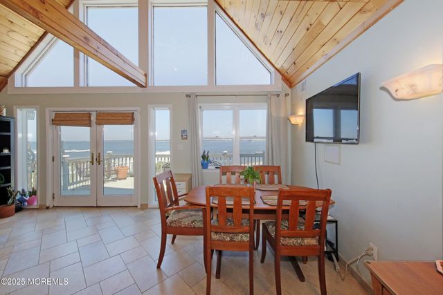 75 Gravelly Point Road, Highlands, NJ 07732