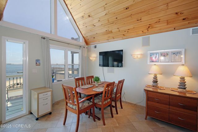 75 Gravelly Point Road, Highlands, NJ 07732