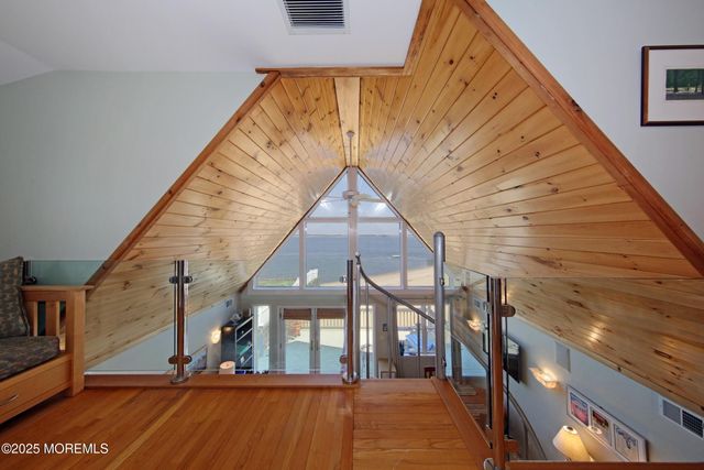 75 Gravelly Point Road, Highlands, NJ 07732