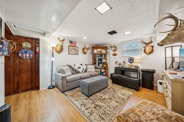 124 Victoria Drive, Avalon, PA 15202