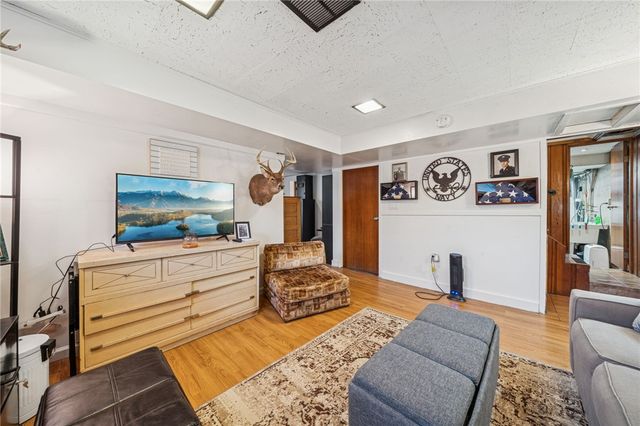 124 Victoria Drive, Avalon, PA 15202