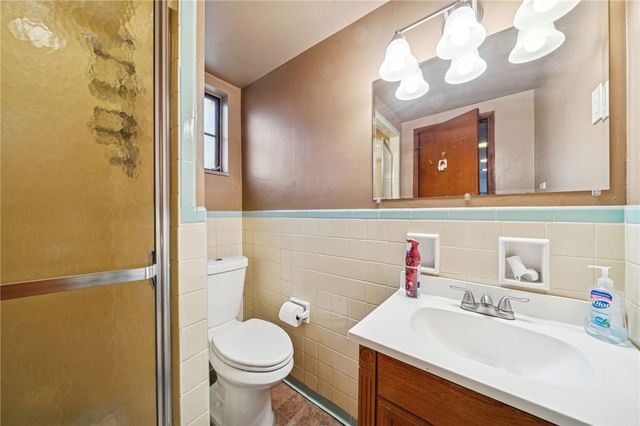 124 Victoria Drive, Avalon, PA 15202