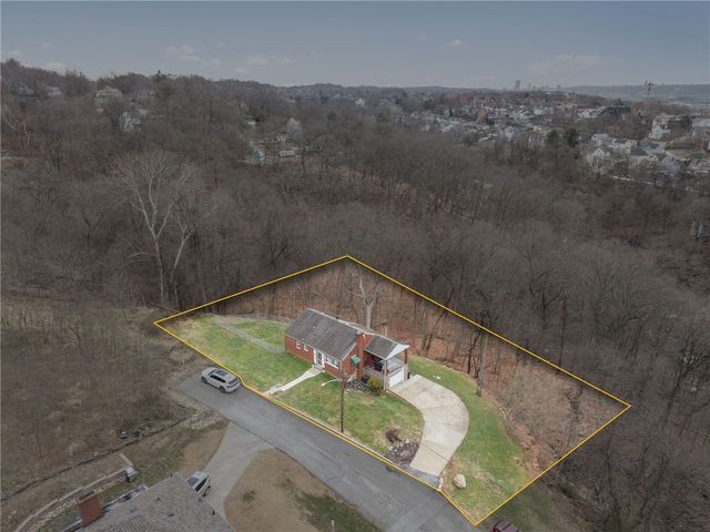 124 Victoria Drive, Avalon, PA 15202