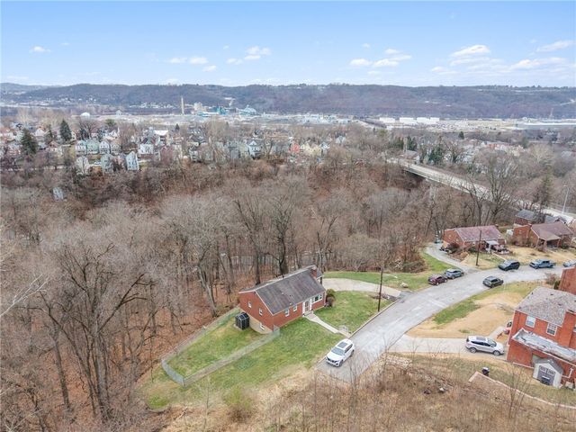 124 Victoria Drive, Avalon, PA 15202