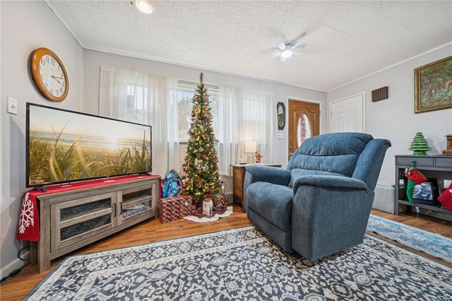 124 Victoria Drive, Avalon, PA 15202