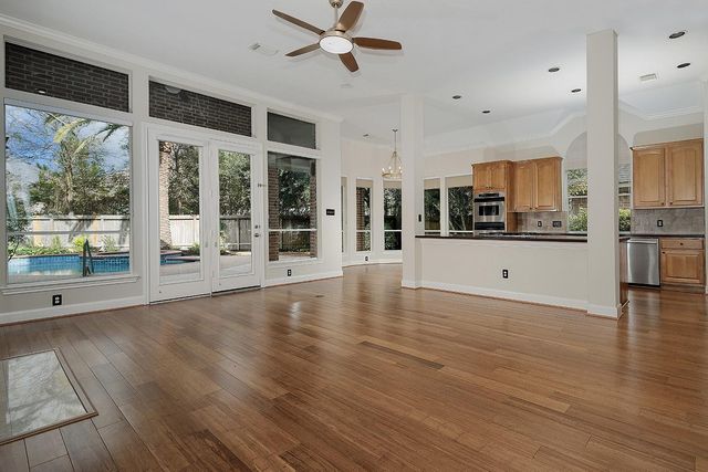 38 Eagle Mead, The Woodlands, TX 77382