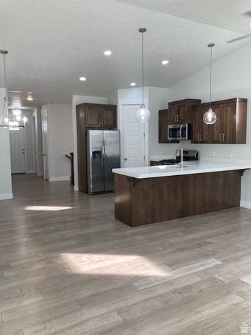 14352 S BELLA VEA DR, Herriman, UT 84096