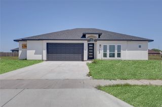 103 Peridot St, Portland, TX 78374
