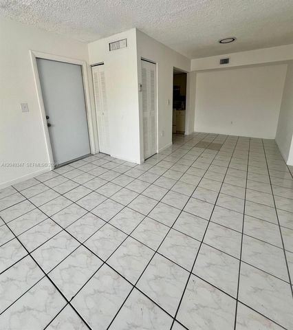 636 NW 114th Ave 103, Sweetwater, FL 33172