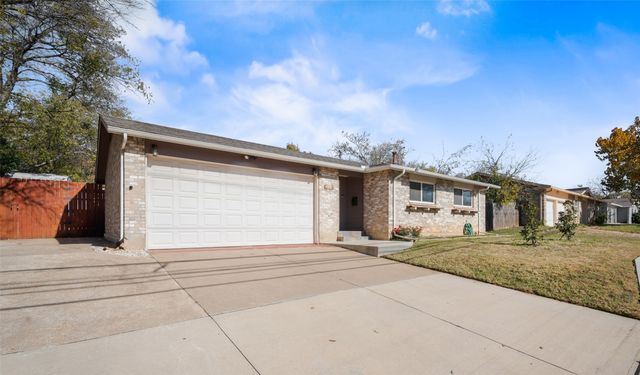 710 W Harwood Road, Euless, TX 76039