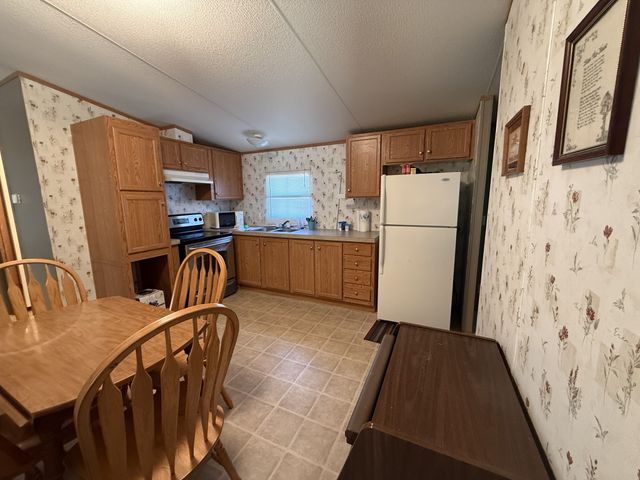 213 Alps Dr, Hohenwald, TN 38462