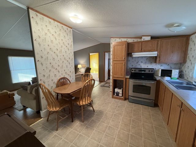 213 Alps Dr, Hohenwald, TN 38462