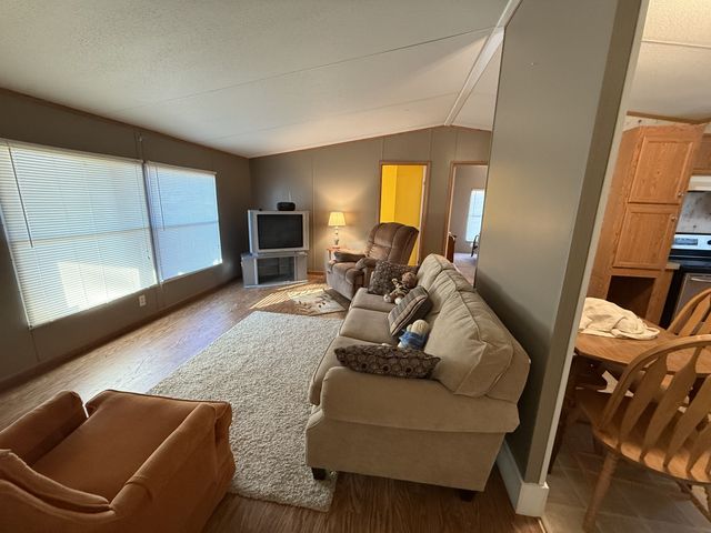 213 Alps Dr, Hohenwald, TN 38462