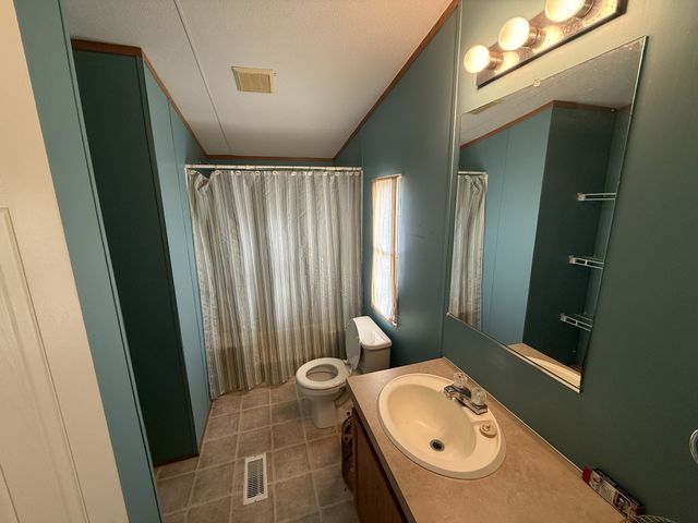 213 Alps Dr, Hohenwald, TN 38462