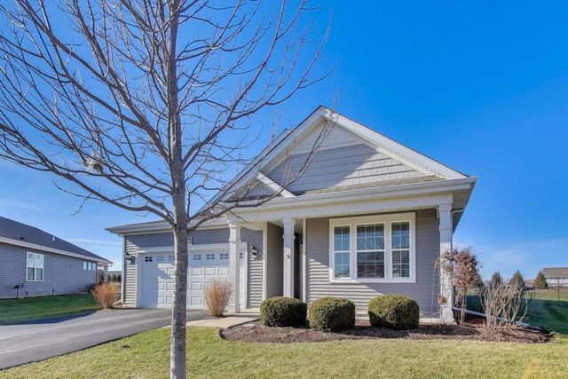 2355 Cannon Drive, Pingree Grove, IL 60140