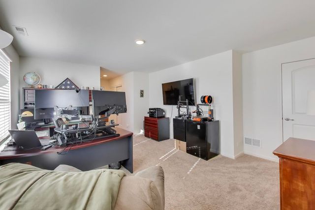 2355 Cannon Drive, Pingree Grove, IL 60140