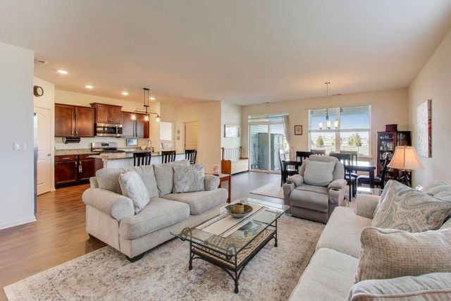 2355 Cannon Drive, Pingree Grove, IL 60140