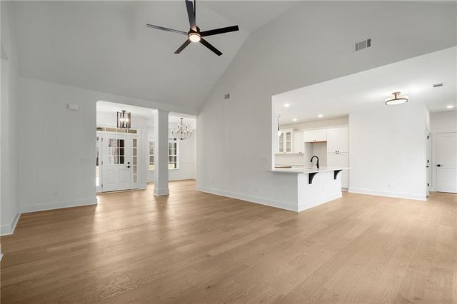 681 Campbell SE Trail, White, GA 30184