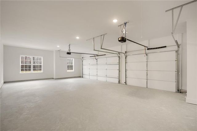 681 Campbell SE Trail, White, GA 30184