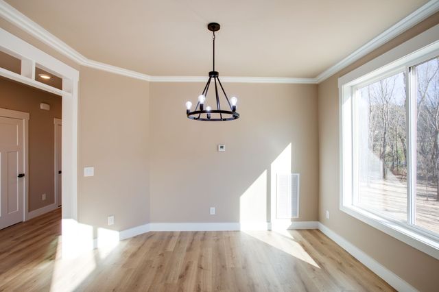 4419 Moore Ln, Culleoka, TN 38451