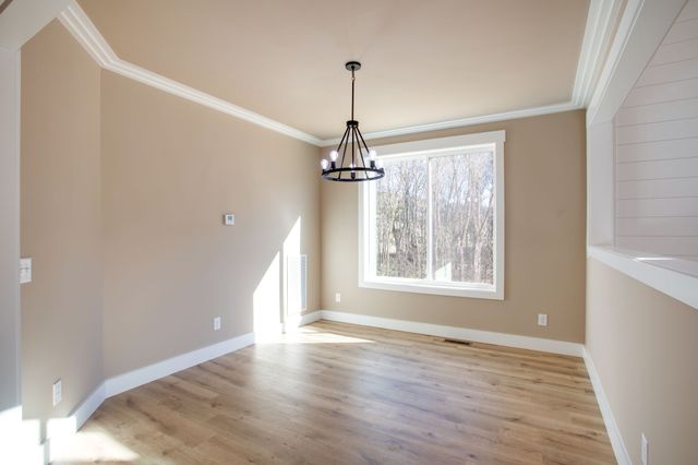 4419 Moore Ln, Culleoka, TN 38451