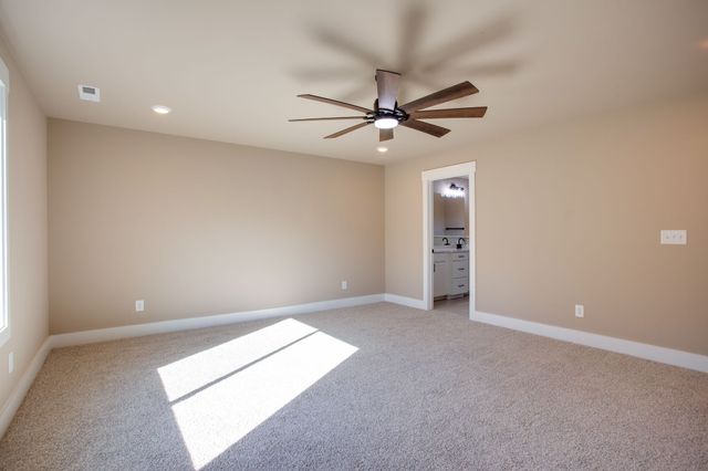 4419 Moore Ln, Culleoka, TN 38451