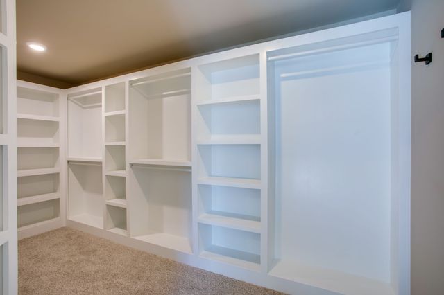 4419 Moore Ln, Culleoka, TN 38451