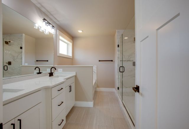 4419 Moore Ln, Culleoka, TN 38451