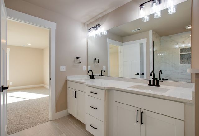 4419 Moore Ln, Culleoka, TN 38451