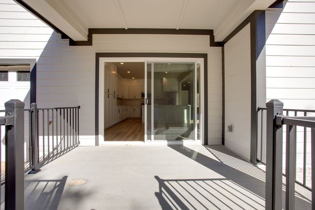 4419 Moore Ln, Culleoka, TN 38451