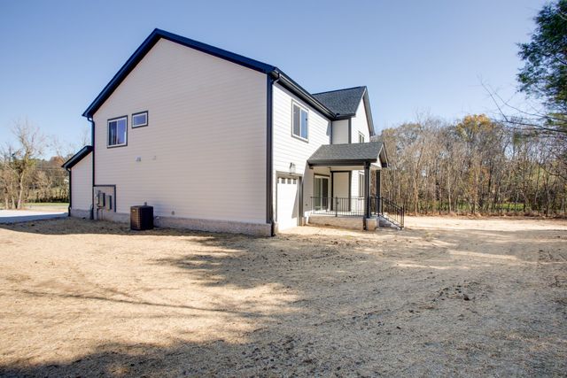 4419 Moore Ln, Culleoka, TN 38451