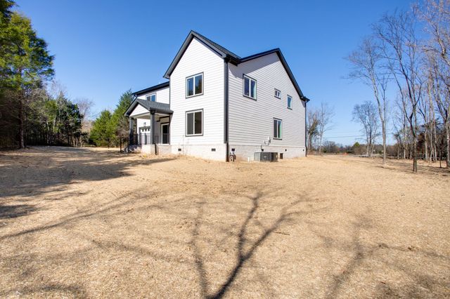 4419 Moore Ln, Culleoka, TN 38451