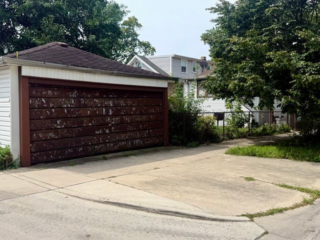 5057 N Keeler Avenue, Chicago, IL 60630