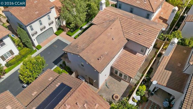 217 Mantle, Irvine, CA 92618