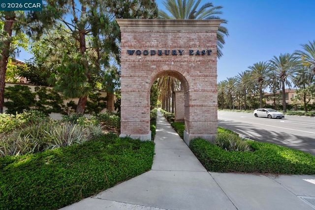217 Mantle, Irvine, CA 92618
