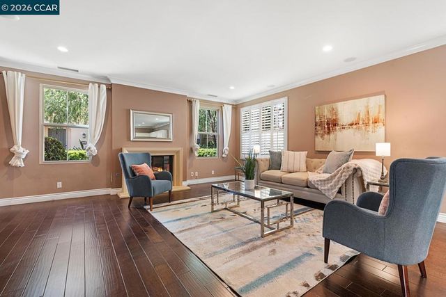 217 Mantle, Irvine, CA 92618