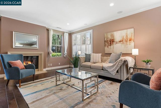 217 Mantle, Irvine, CA 92618