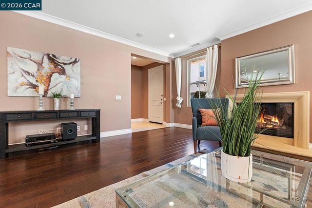 217 Mantle, Irvine, CA 92618