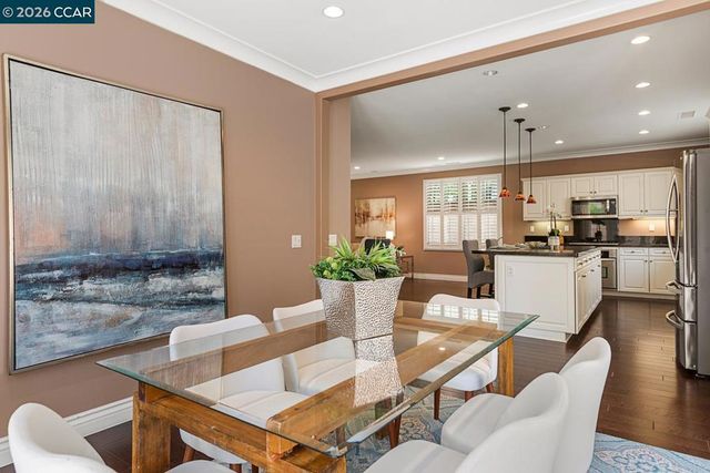 217 Mantle, Irvine, CA 92618