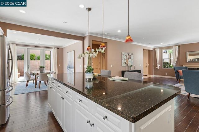217 Mantle, Irvine, CA 92618