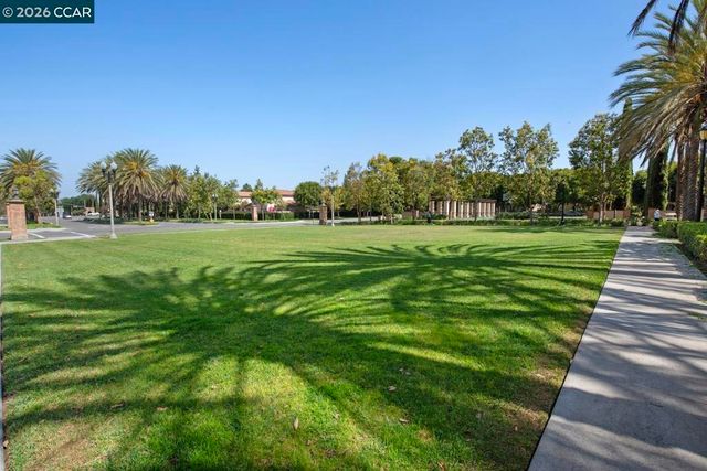 217 Mantle, Irvine, CA 92618