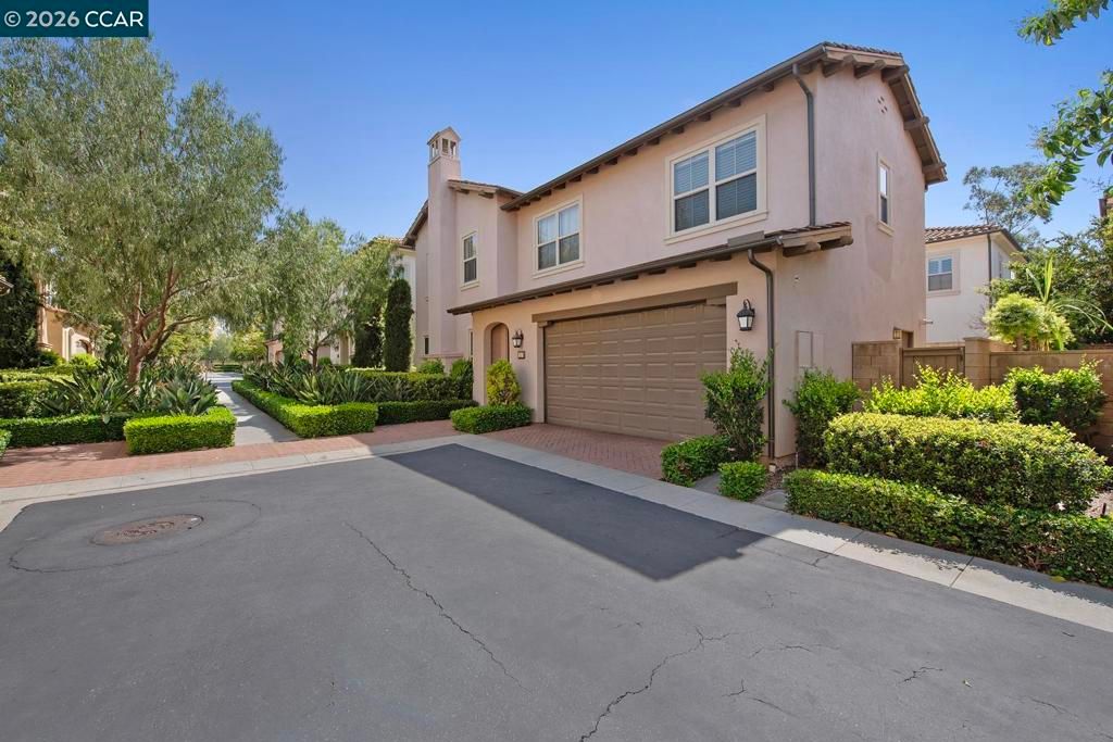 217 Mantle, Irvine, CA 92618